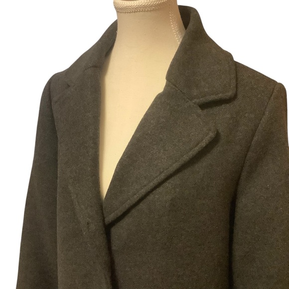 PORTRAIT LONG GRAY DOUBLE BREASTED BUTTON DOWN PEA COAT WITH POCKETS/ Size 6 - Picture 4 of 11